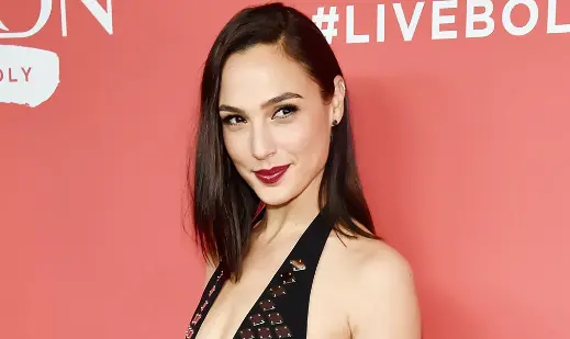 Gal Gadot’s net worth, Upcoming Projects and Hobbies